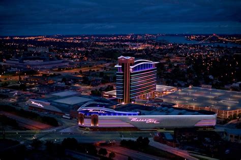 Restaurantes perto de motor city casino